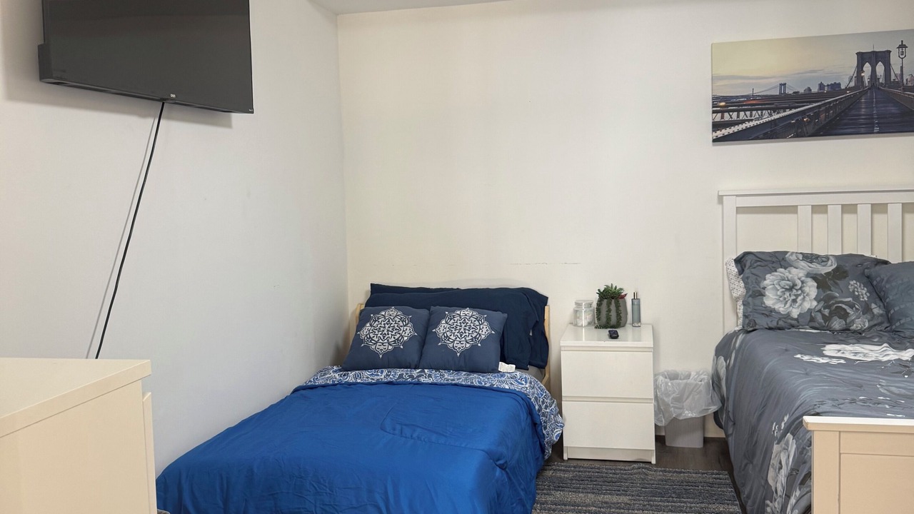 Photo of Bedroom in Miami Gardens