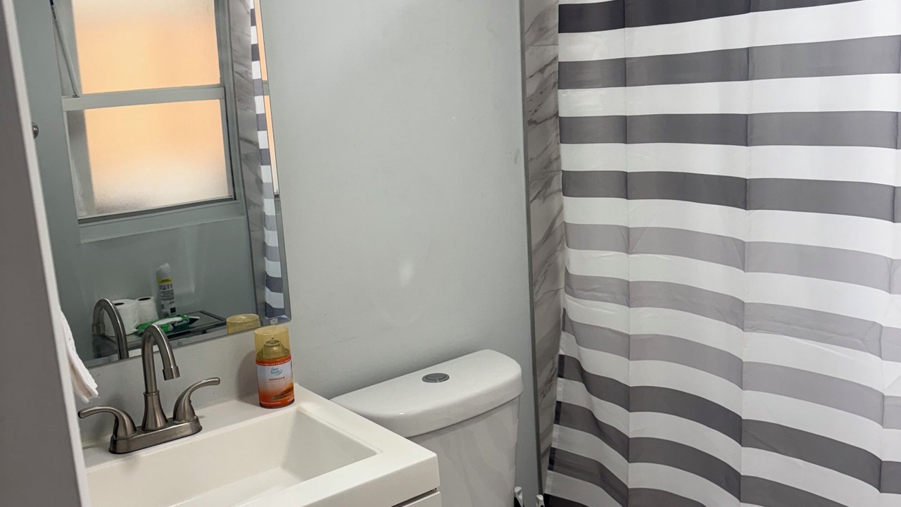 Photo of Bathroom in Miami Gardens