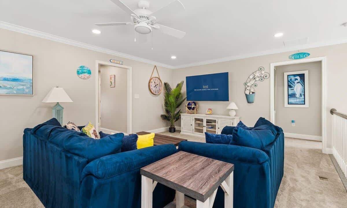 Photo of Livingroom in Bayside