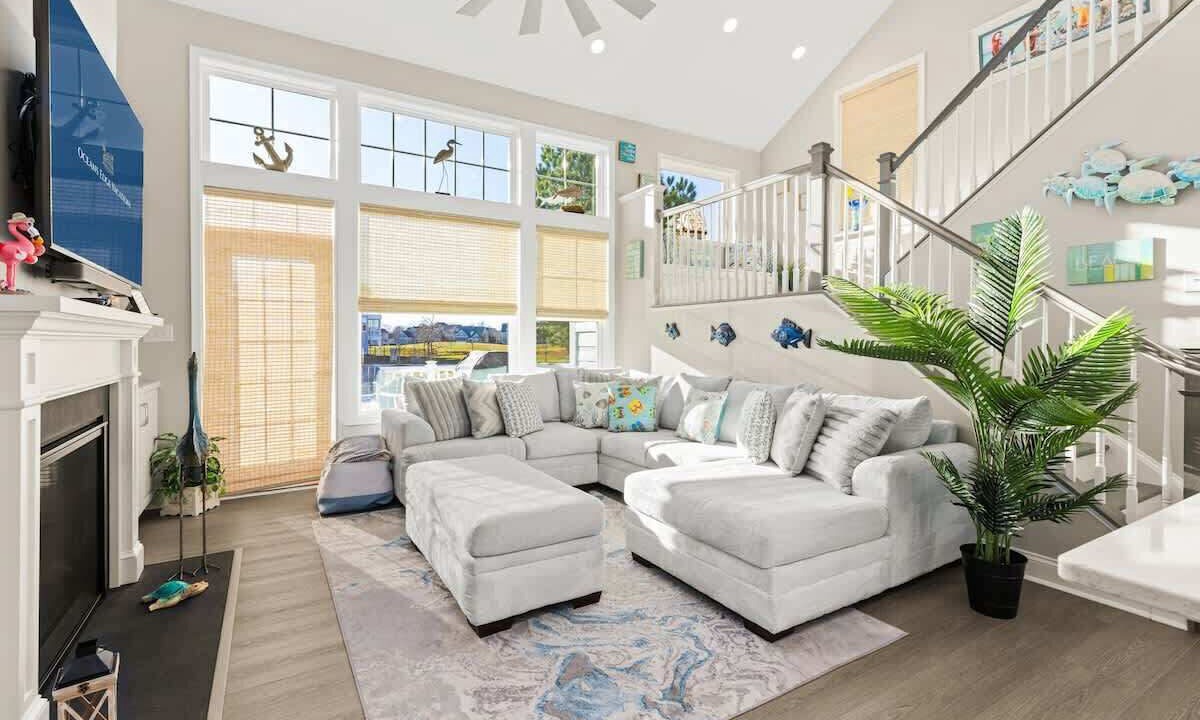 Photo of Livingroom in Bayside