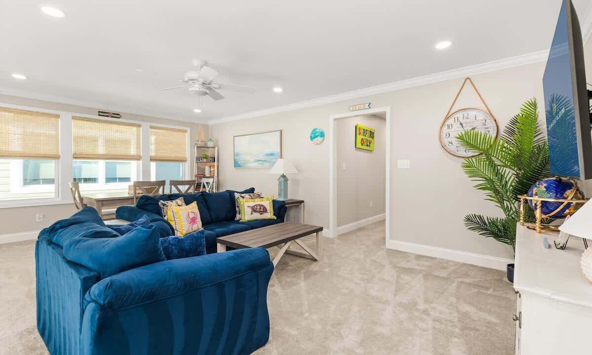 Photo of Livingroom in Bayside