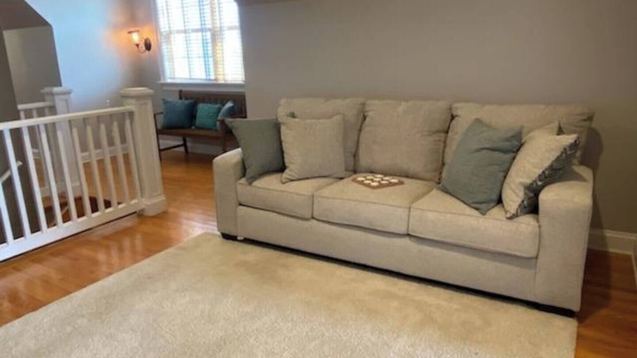 Photo of Livingroom in Algonquin