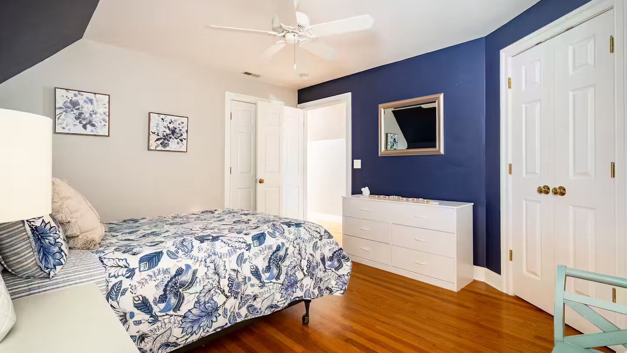 Photo of Bedroom in Algonquin