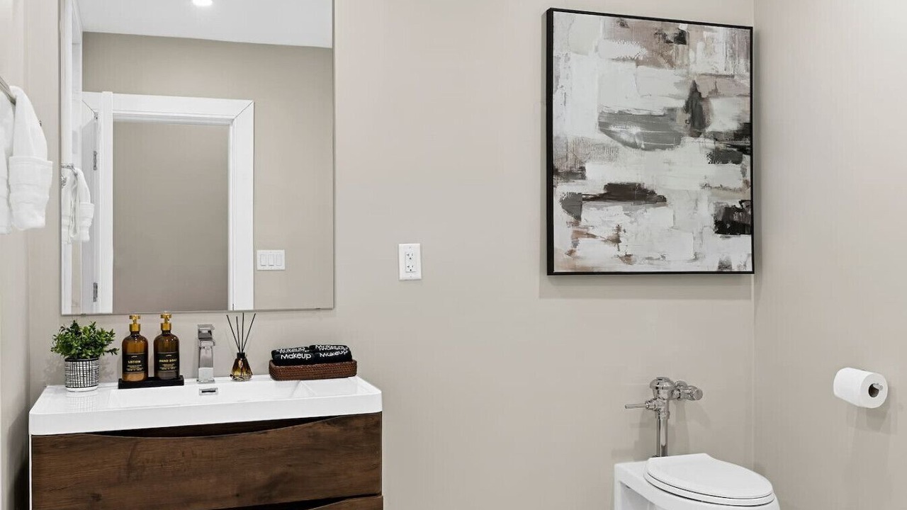 Photo of Bathroom in Downtown Boston