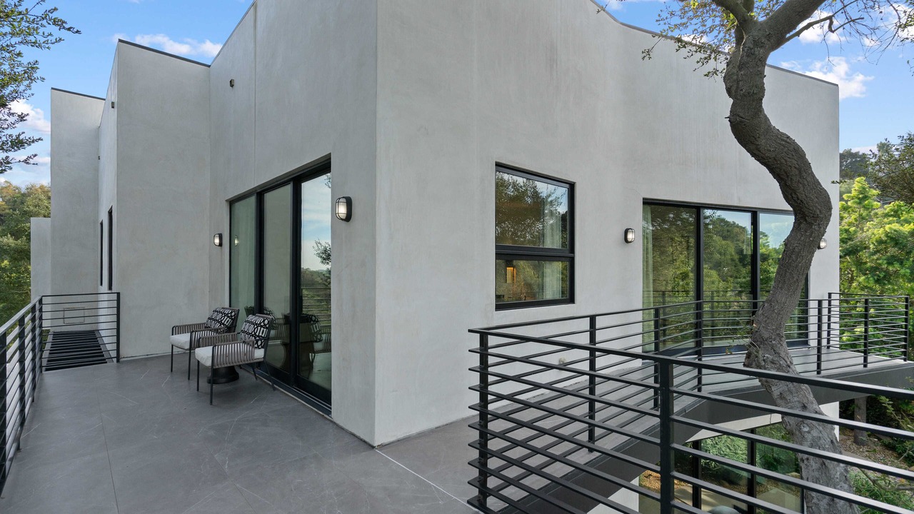 Photo of Patio Balcony in Beverly Hills