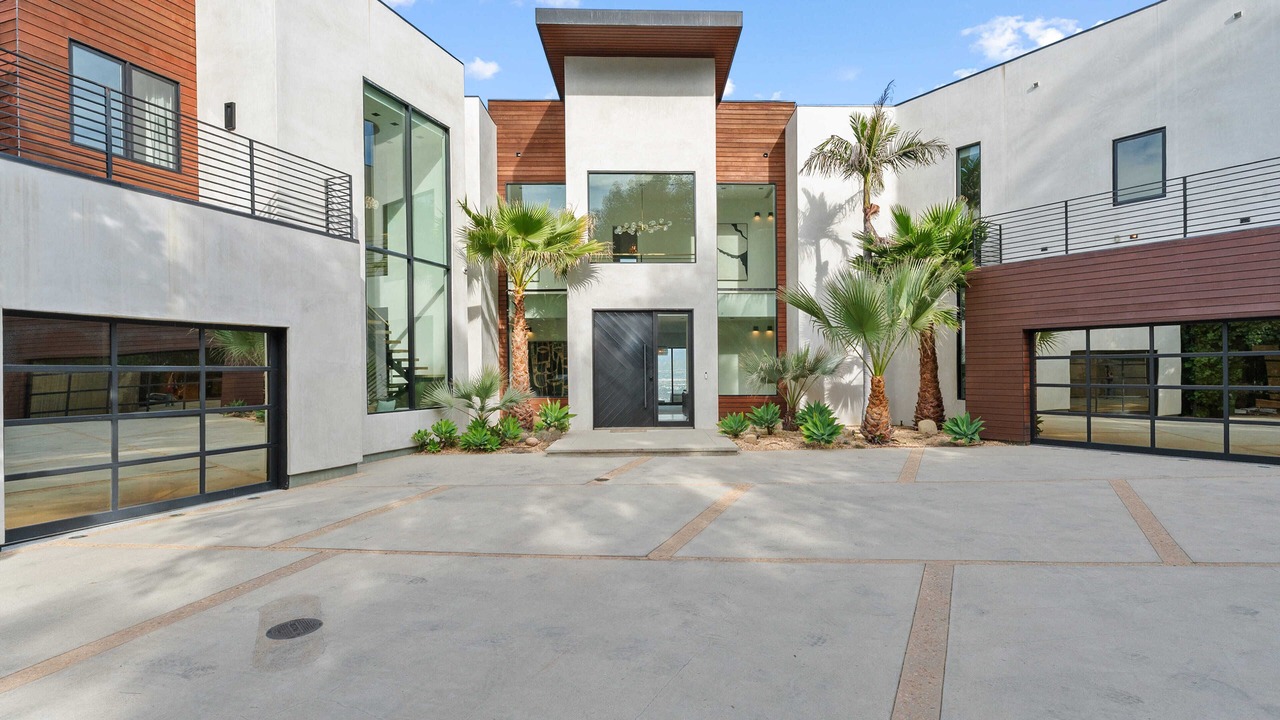 Photo of Outdoor in Beverly Hills
