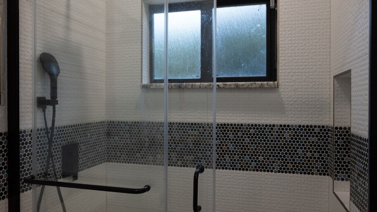 Photo of Bathroom in Southwest Ranches