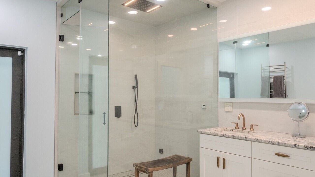 Photo of Bathroom in Southwest Ranches