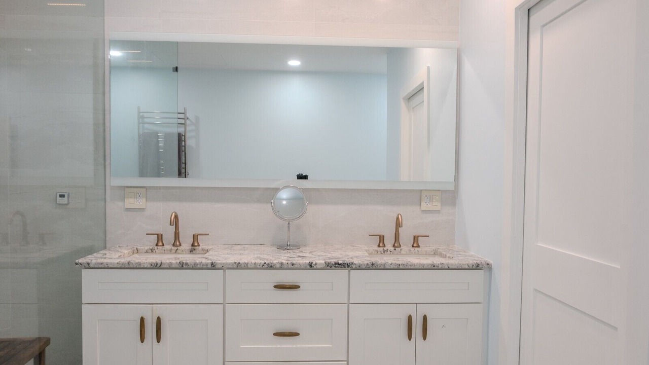 Photo of Bathroom in Southwest Ranches