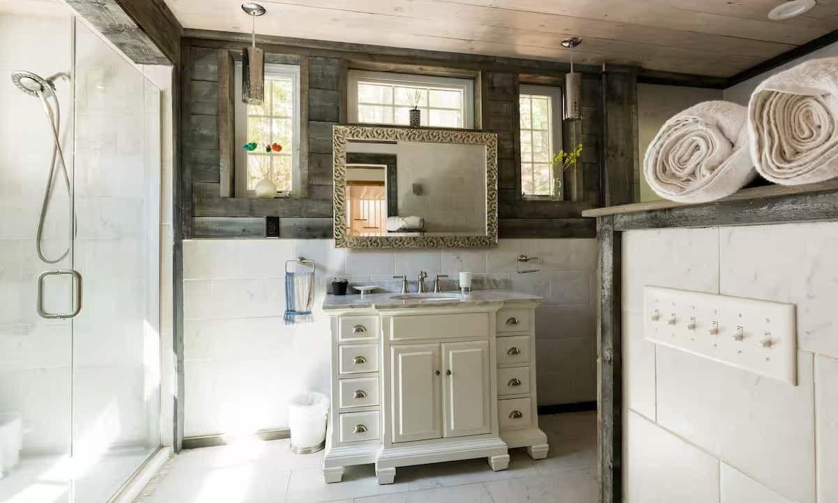 Photo of Bathroom in Mount Marion