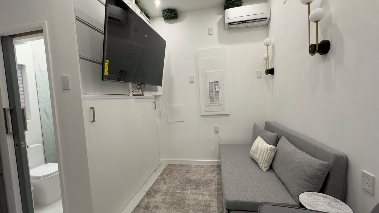 Photo of Livingroom in Greenville