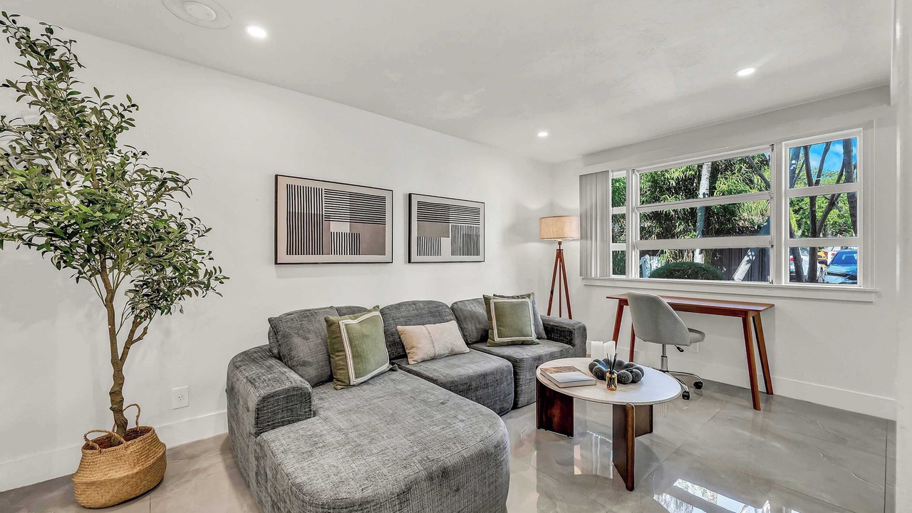 Photo of Livingroom in Victoria Park