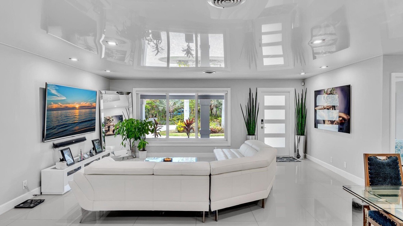 Photo of Livingroom in Lighthouse Point