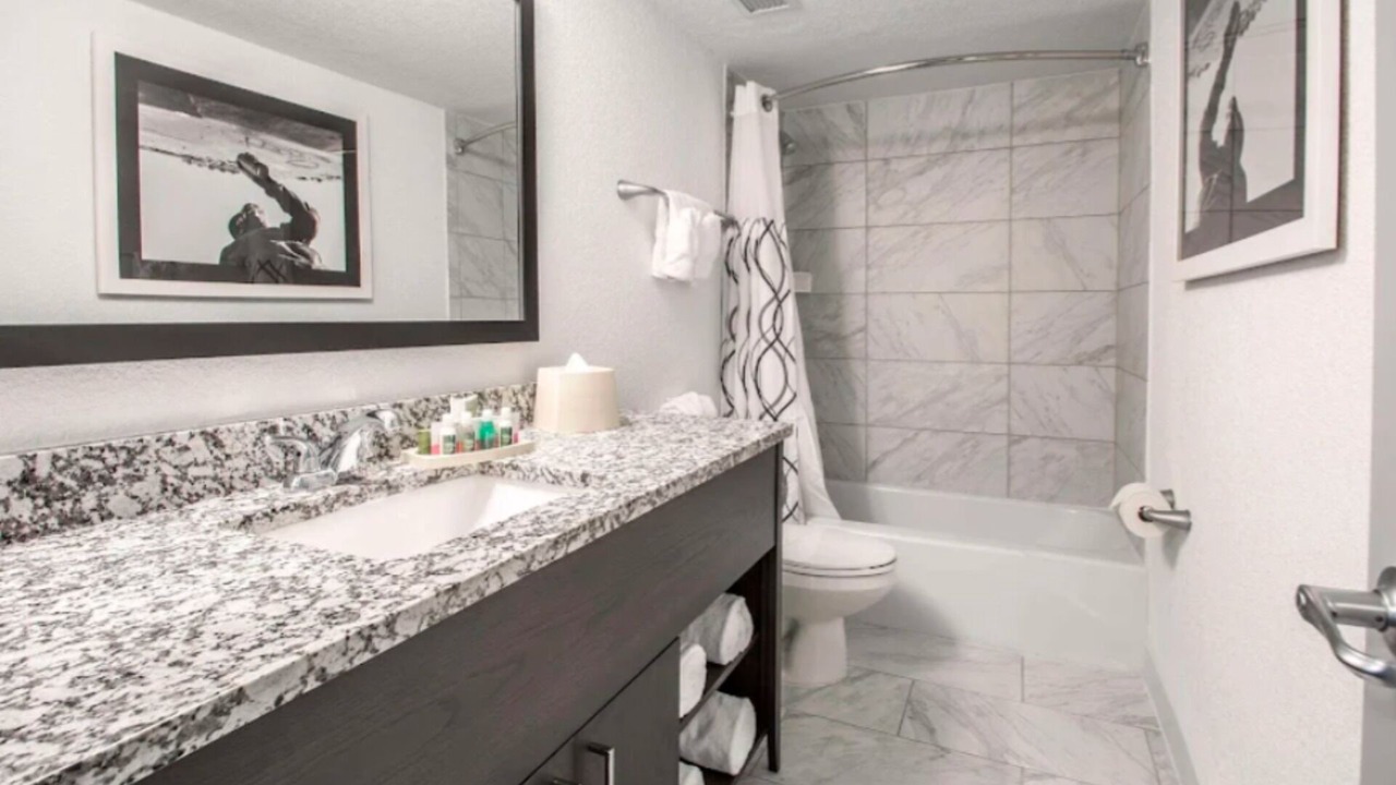 Photo of Bathroom in Surfside