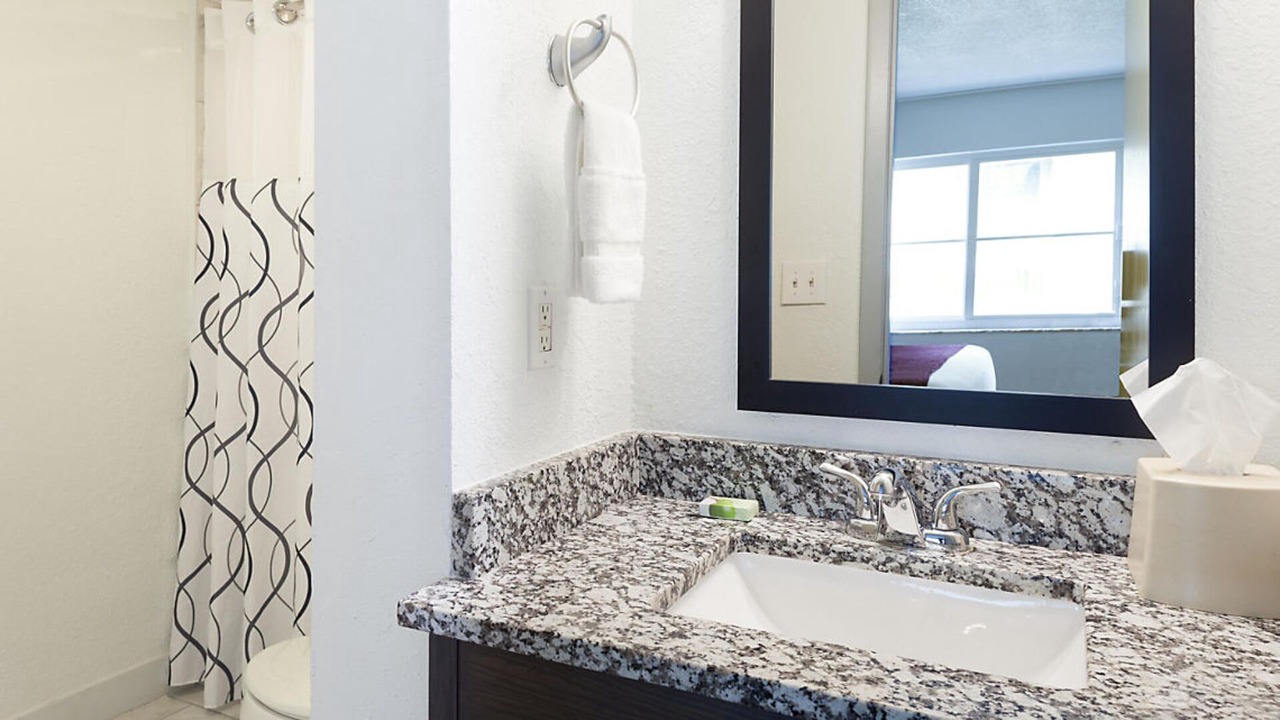 Photo of Bathroom in Surfside