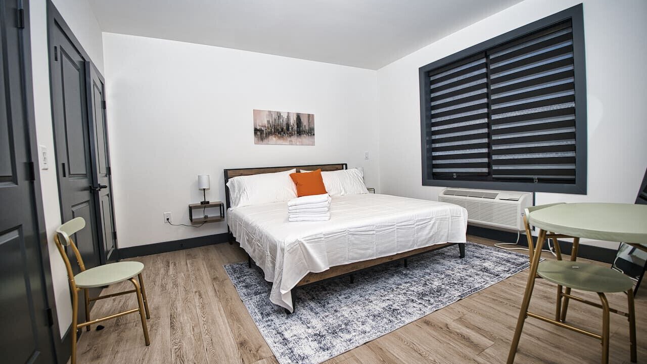 Photo of Bedroom in West New York
