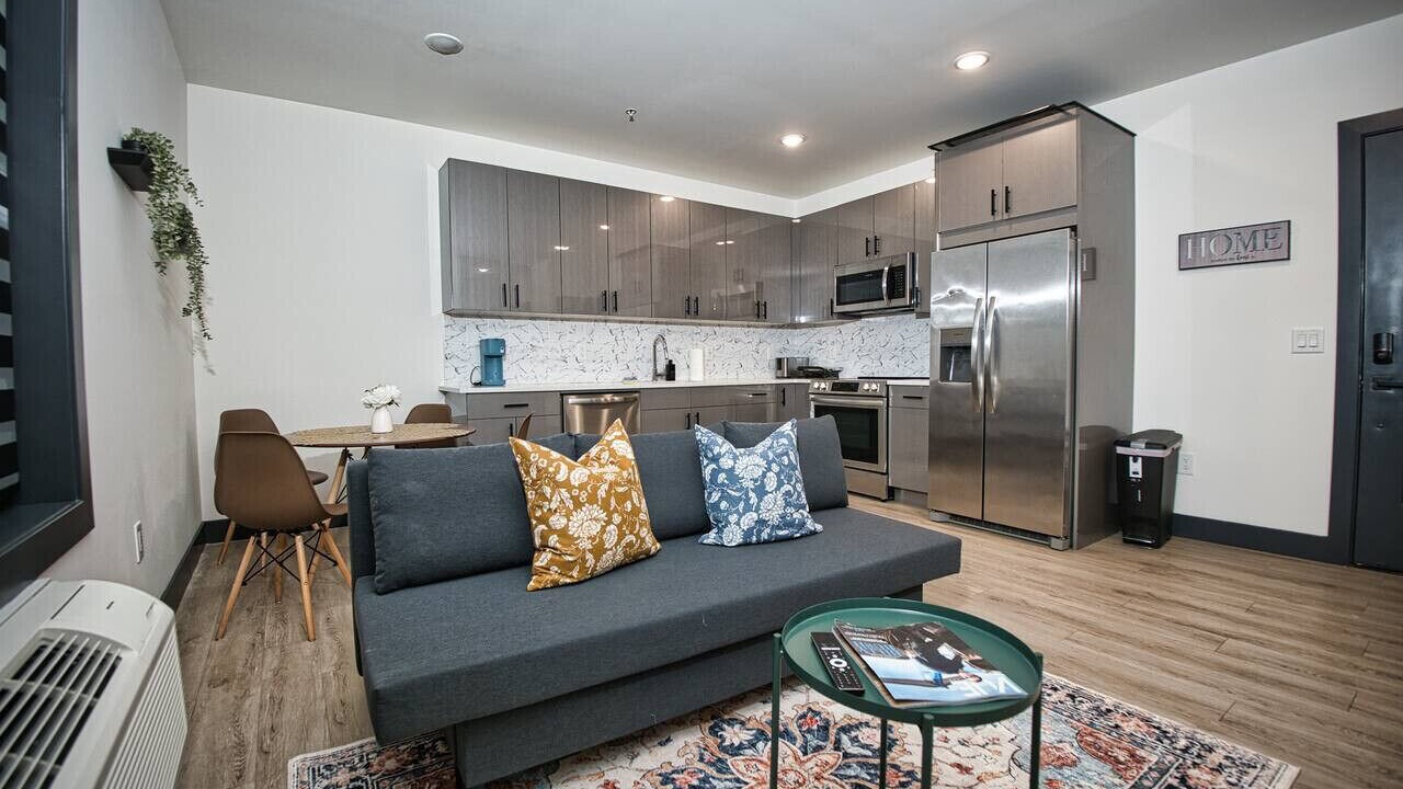 Photo of Livingroom in West New York