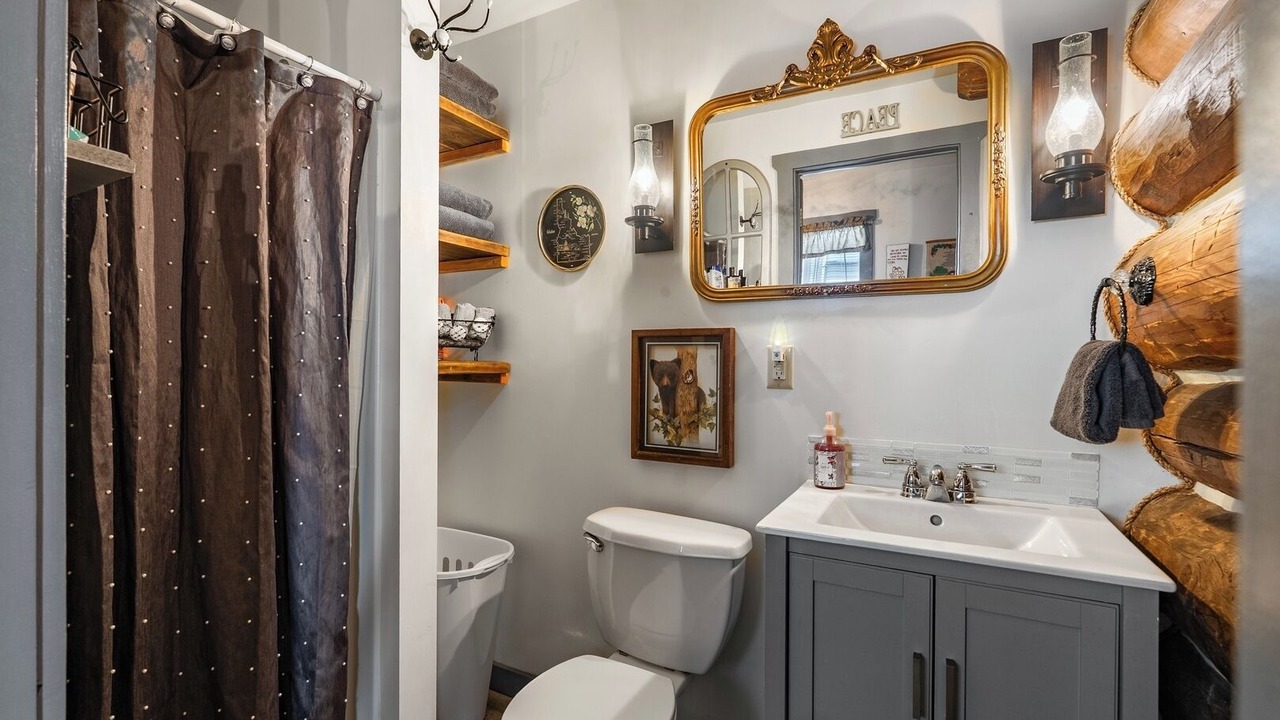 Photo of Bathroom in Bonners Ferry