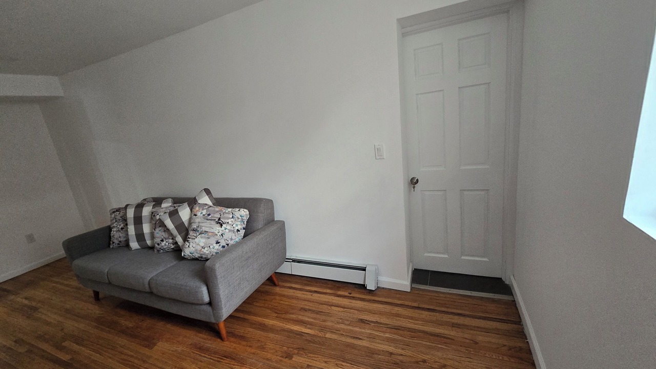 Photo of Livingroom in Lincoln Park