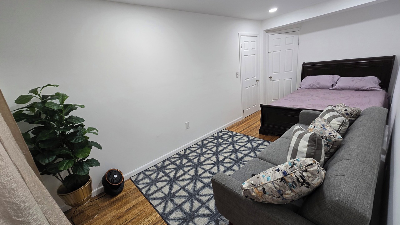 Photo of Bedroom in Lincoln Park