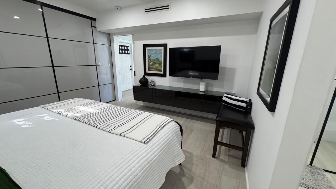 Photo of Bedroom in Pompano Beach