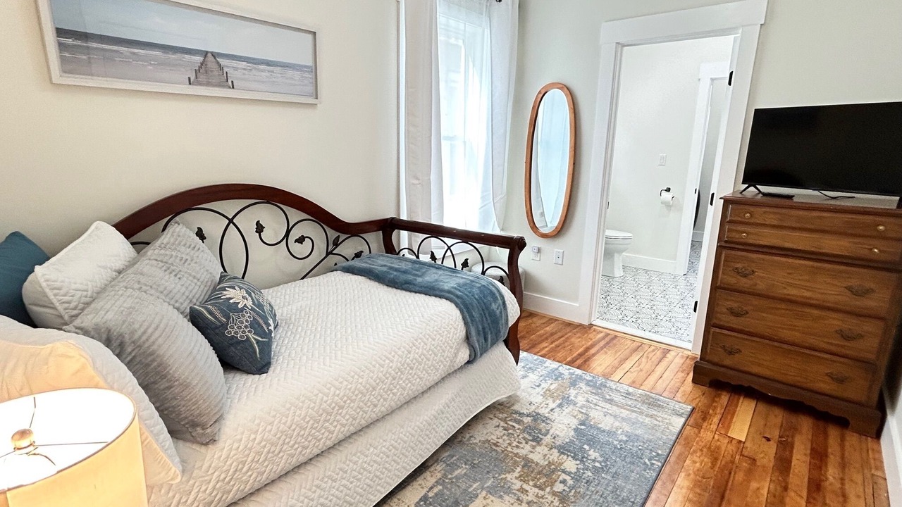 Photo of Bedroom in Scotia