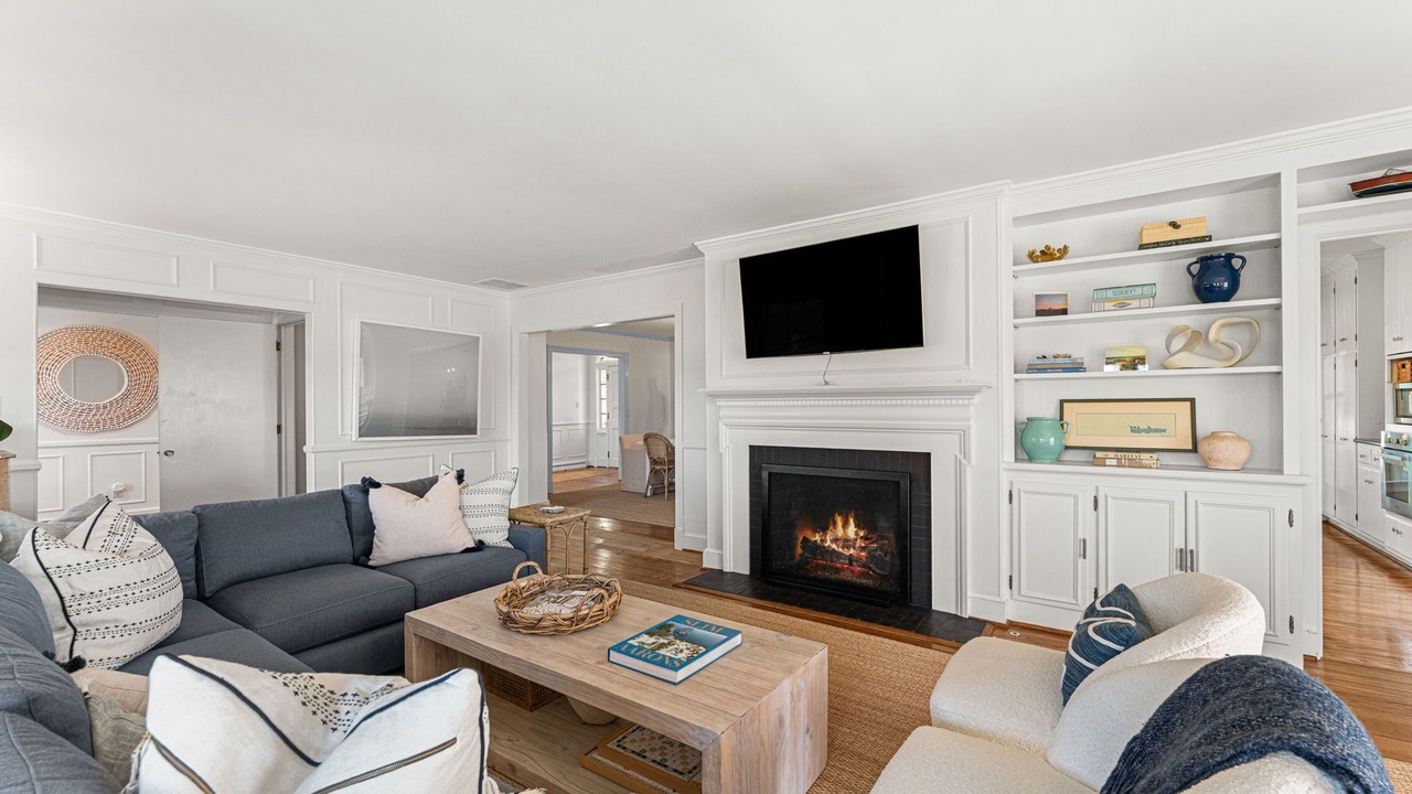 Photo of Livingroom in Weems