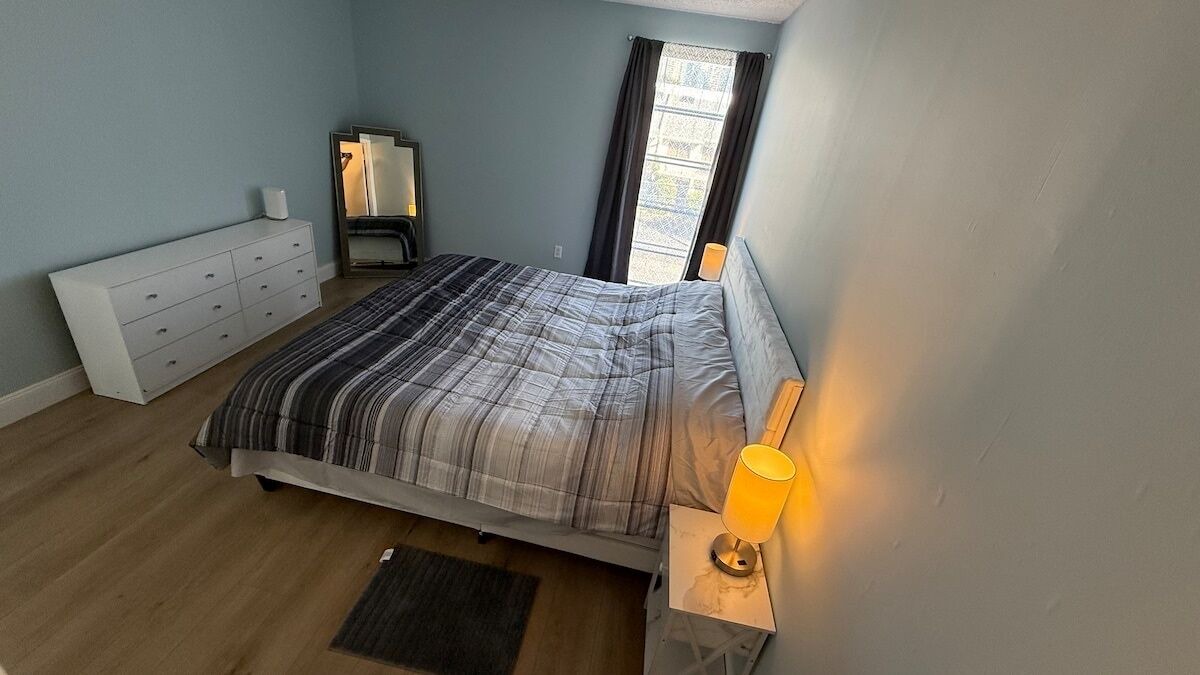 Photo of Bedroom in Eastern Shores