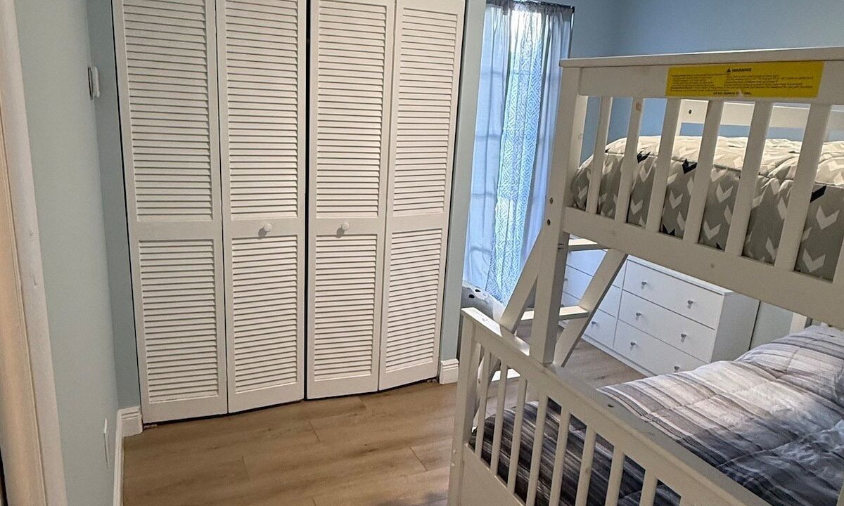 Photo of Bedroom in Eastern Shores