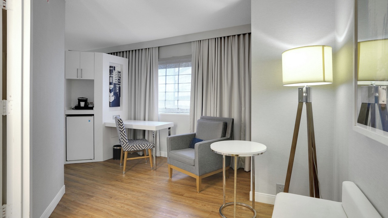 Photo of Livingroom in East Rutherford