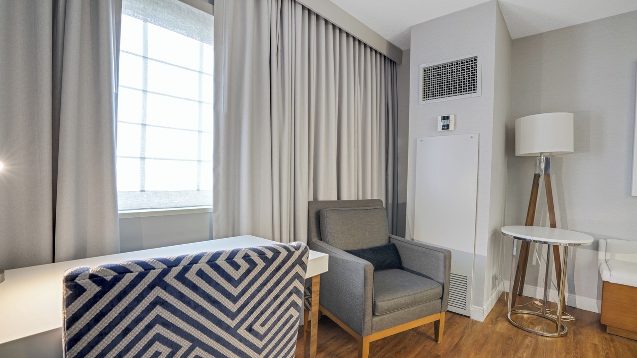 Photo of Livingroom in East Rutherford