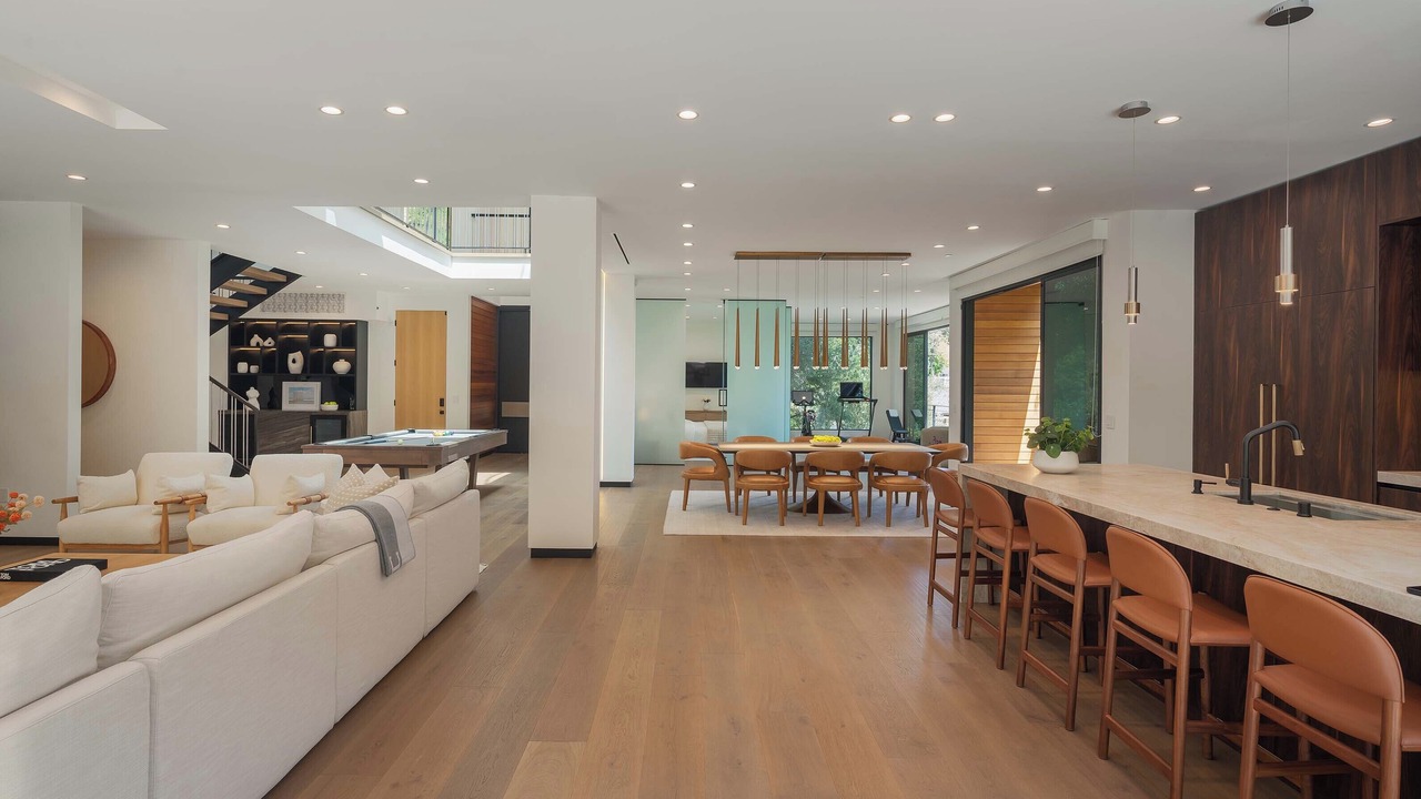 Photo of Bedroom in Hollywood Hills West