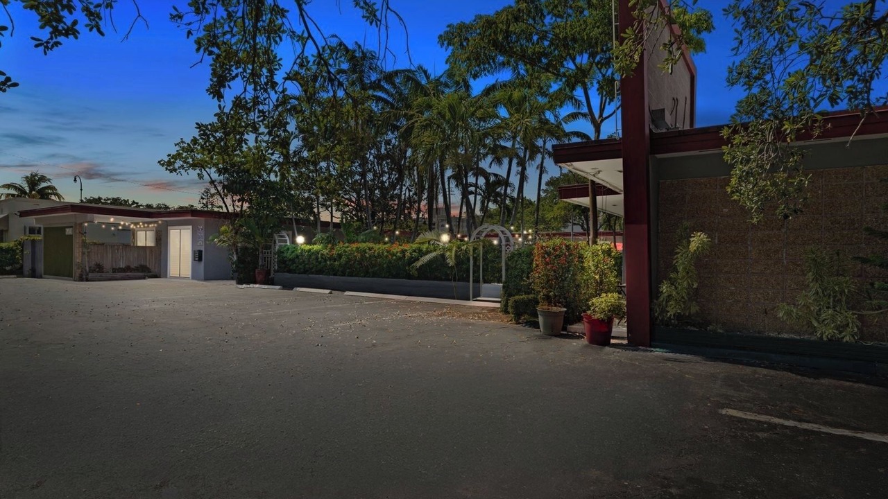 Photo of Outdoor in Downtown Hollywood