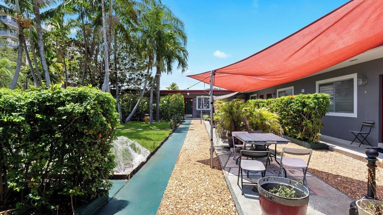 Photo of Outdoor in Downtown Hollywood