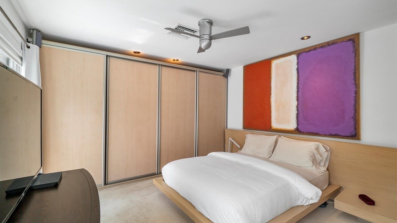 Photo of Bedroom in South Lake