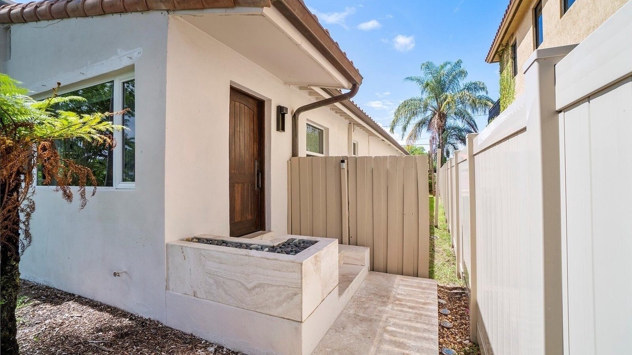 Photo of Patio Balcony in South Lake