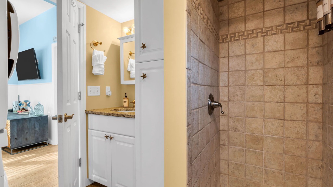 Photo of Bathroom in Ocean Beach III