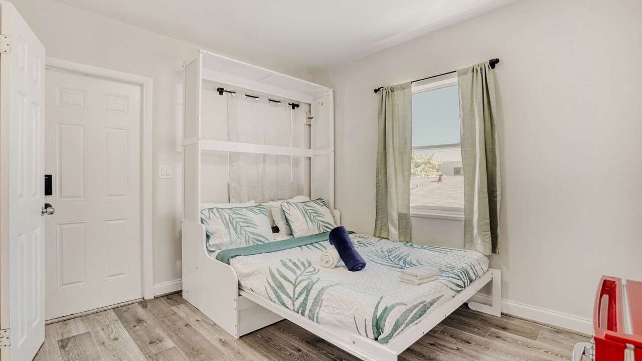 Photo of Bedroom in Poinciana Park