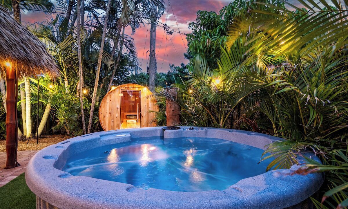 Photo of Outdoor in Tropic Palms