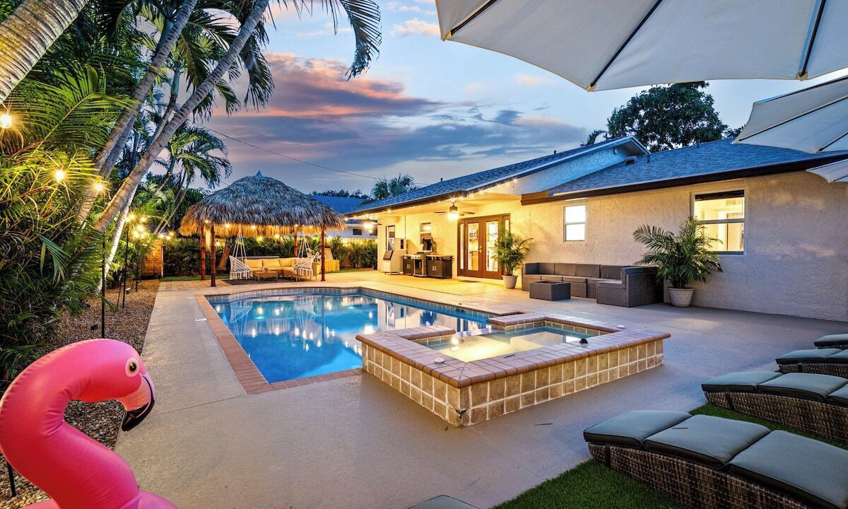 Photo of Outdoor in Tropic Palms