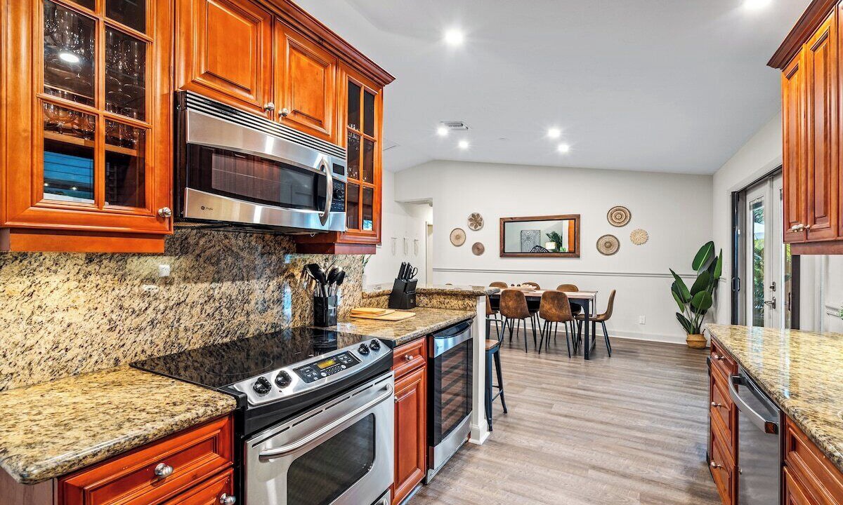 Photo of Kitchen in Tropic Palms