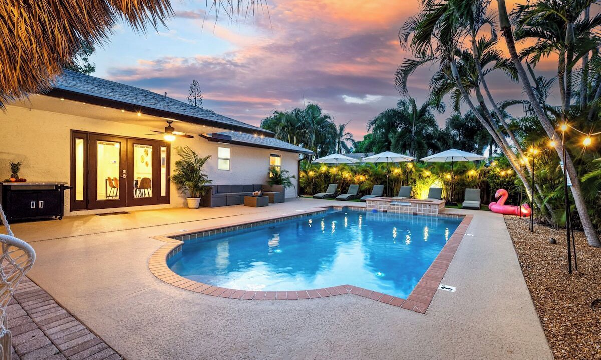 Photo of Outdoor in Tropic Palms