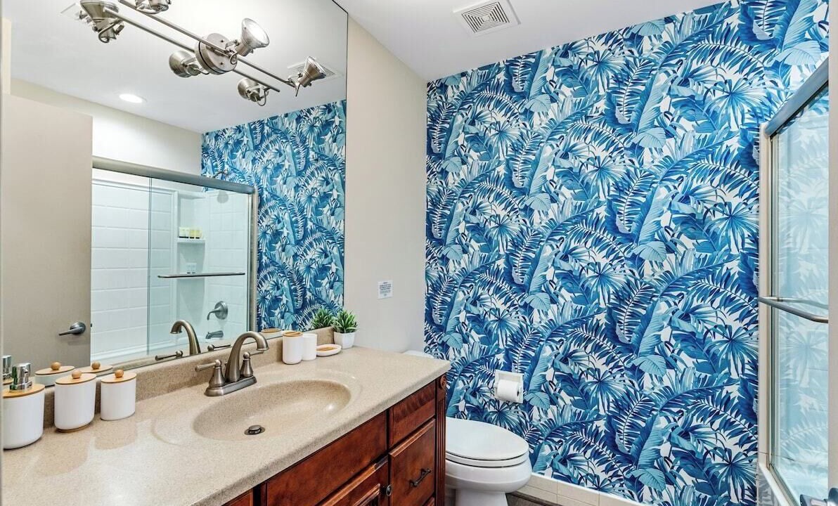 Photo of Bathroom in Tropic Palms