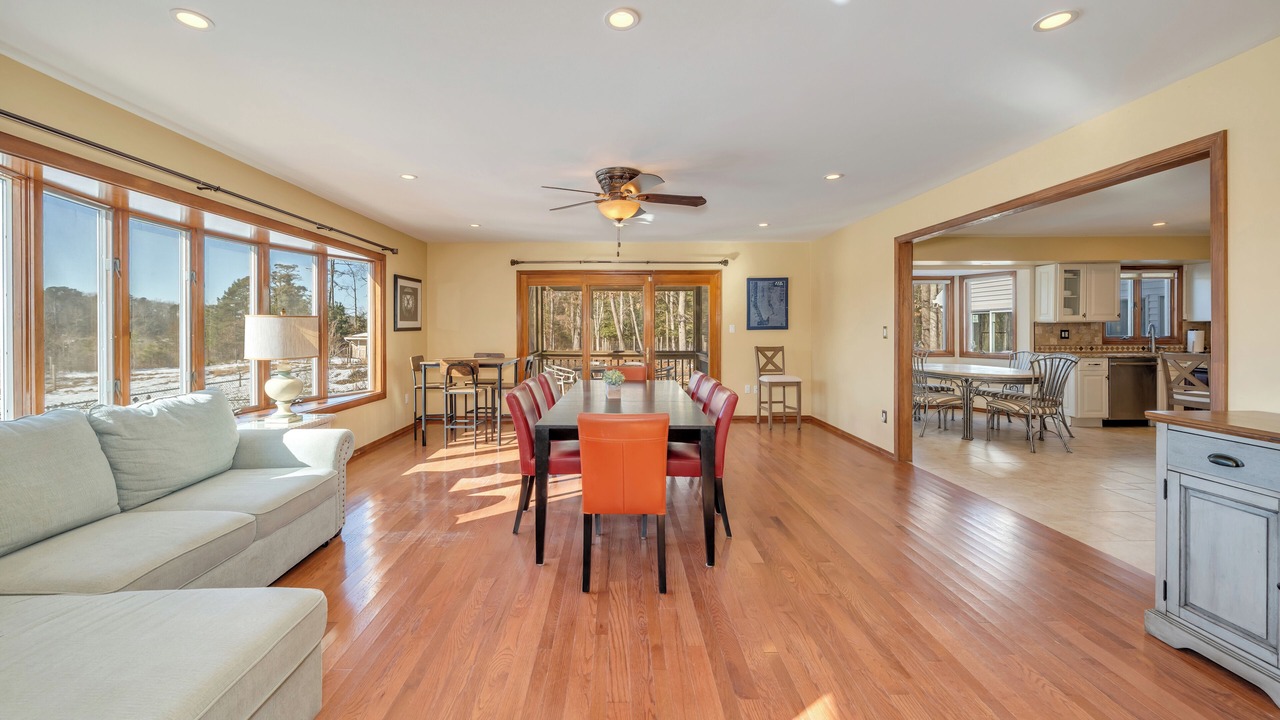 Photo of Livingroom in Goshen