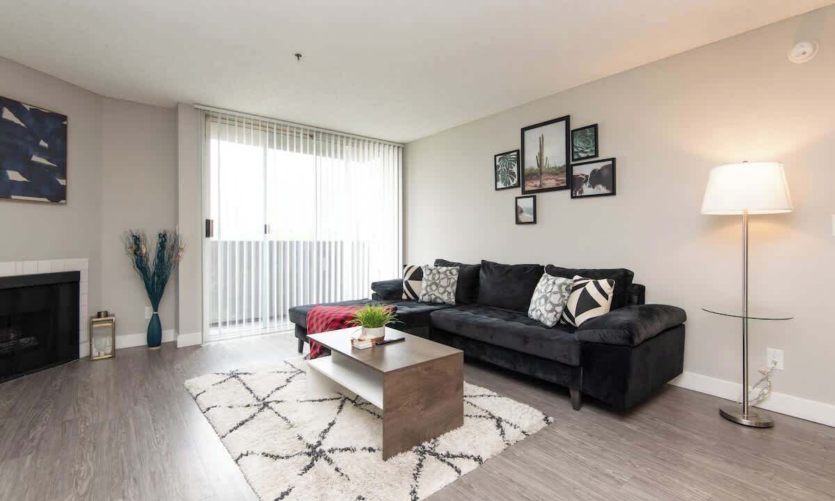 Photo of Livingroom in Hollywood