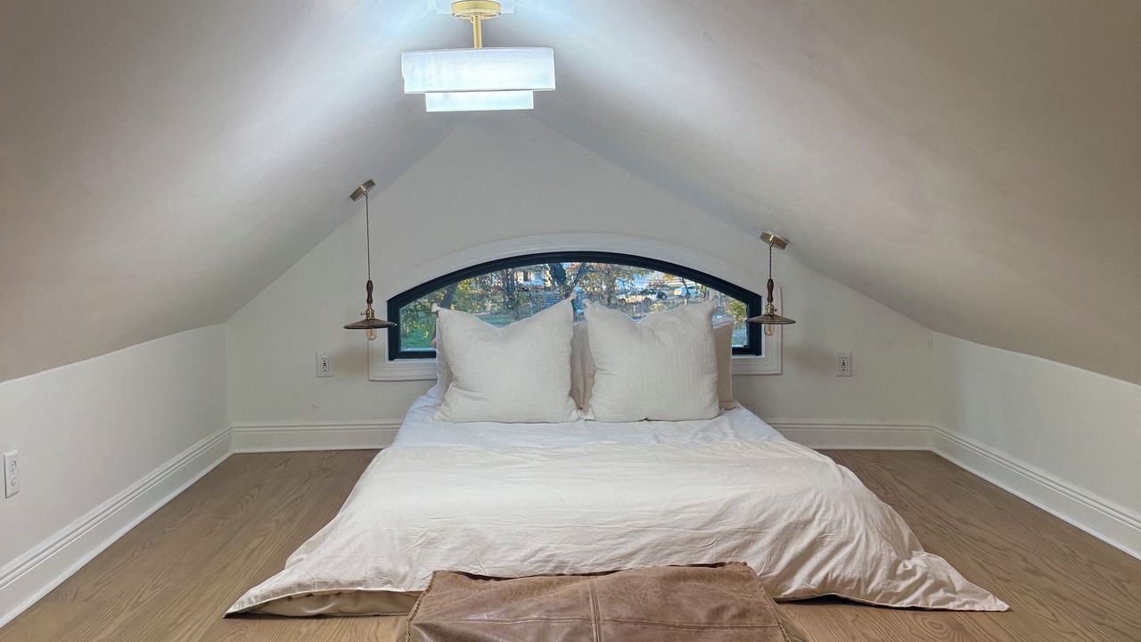 Photo of Bedroom in Harrisonville
