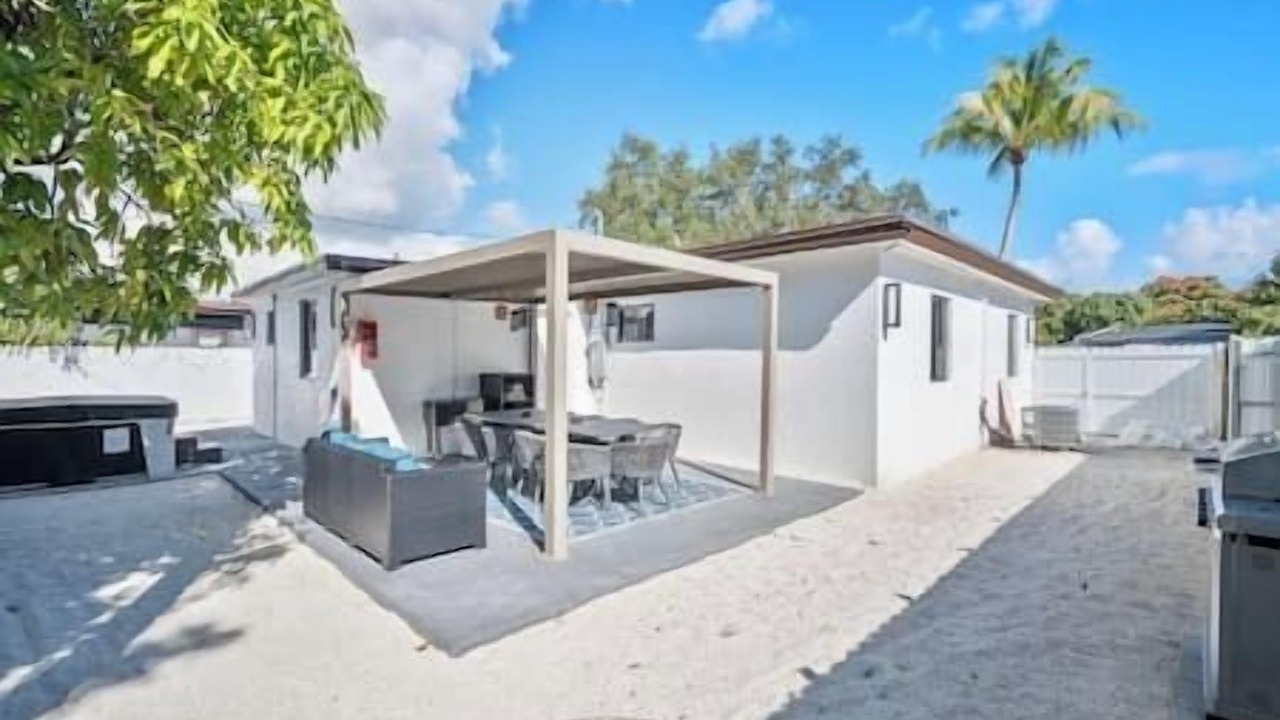 Photo of Outdoor in Miami Shores