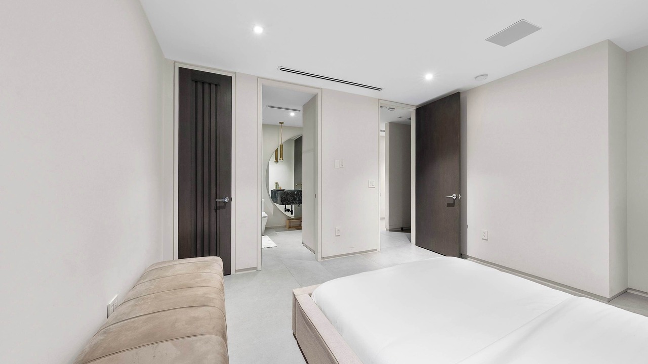 Photo of Bedroom in Venetian Islands