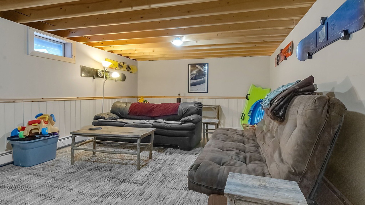 Photo of Livingroom in Ellicottville