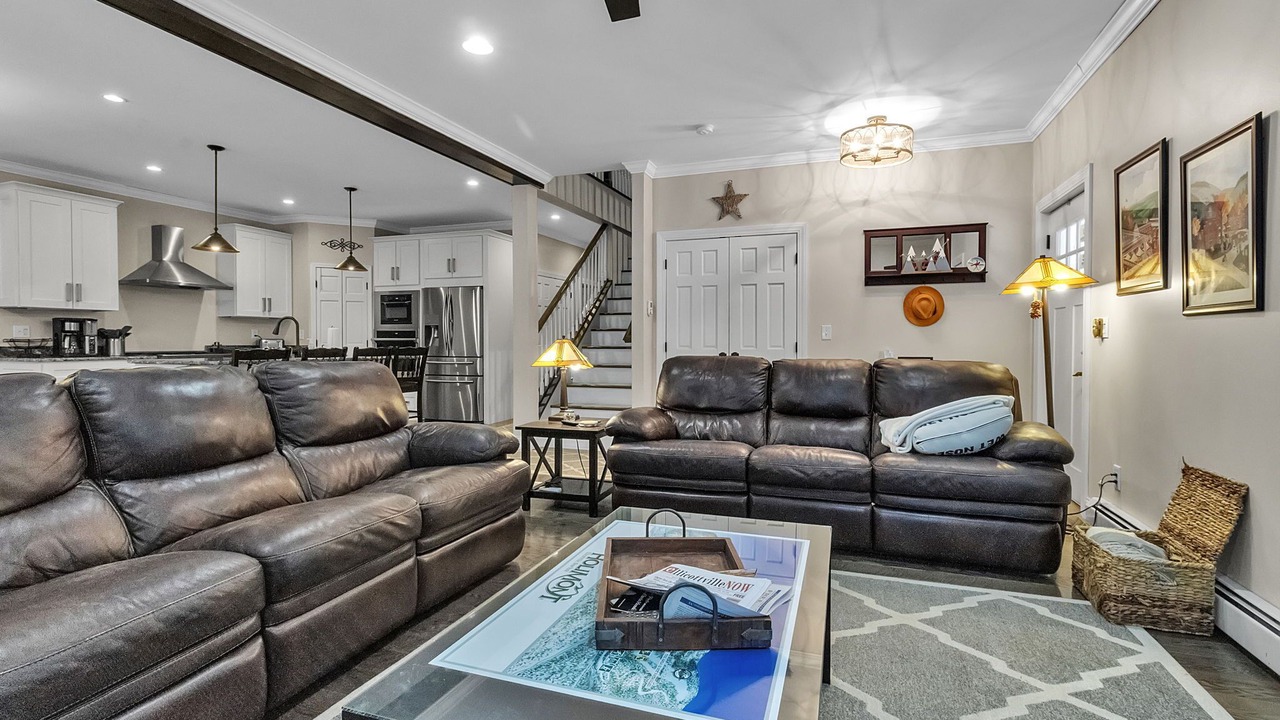 Photo of Livingroom in Ellicottville